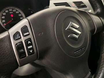 Suzuki Swift, 2008г, передний привод, робот