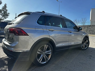 Volkswagen Tiguan, 2021г, полный привод, робот