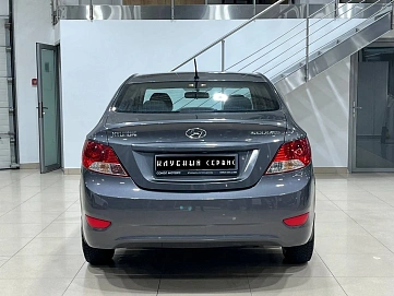 Hyundai Solaris, 2011г, передний привод, автомат