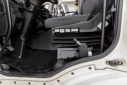 FAW J6 CA3250, 2023г, Задний привод, Механическая