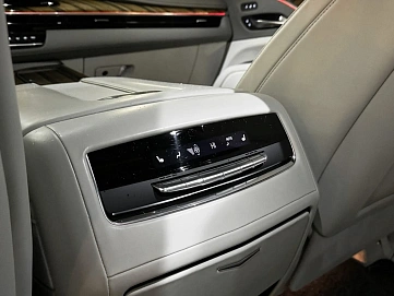 Cadillac Escalade, 2022г, задний привод, автомат