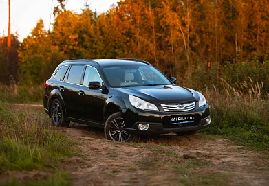 Subaru Outback, 2011г, полный привод, вариатор