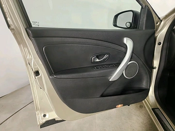 Renault Fluence, 2010г, передний привод, вариатор