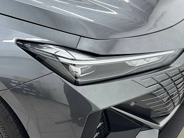 Changan UNI-V, 2023г, передний привод, робот