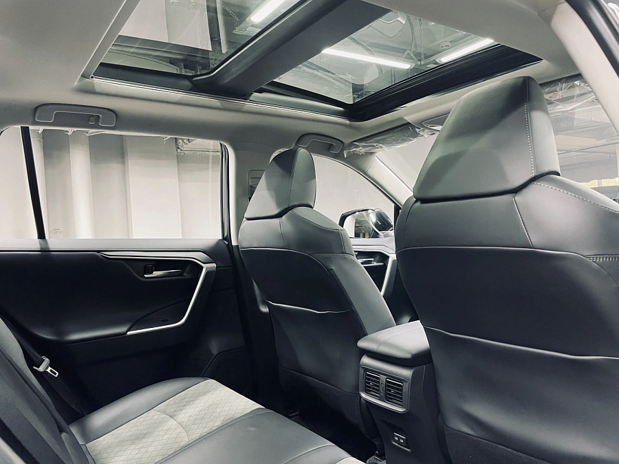 Toyota RAV4, 2025г., полный привод, вариатор