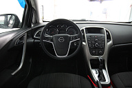 Opel Astra, 2012г., передний привод, автомат