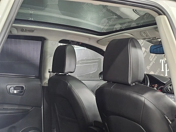 Nissan Qashqai, 2010г, передний привод, вариатор