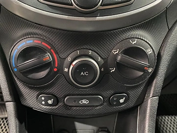 Hyundai Solaris, 2015г., передний привод, автомат
