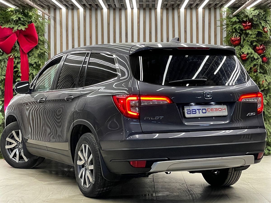 Honda Pilot, 2018г., передний привод, автомат