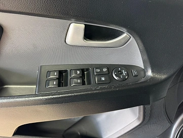 Kia Sportage, 2010г, передний привод, автомат