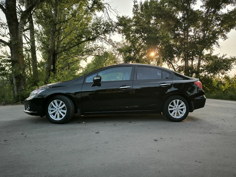 Honda Civic, 2012г., передний привод, автомат