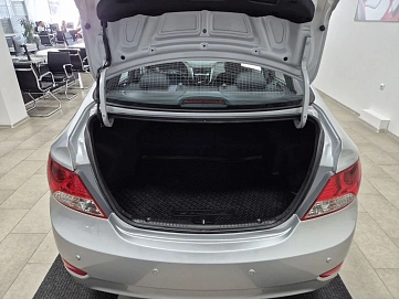 Hyundai Solaris, 2013г., передний привод, автомат