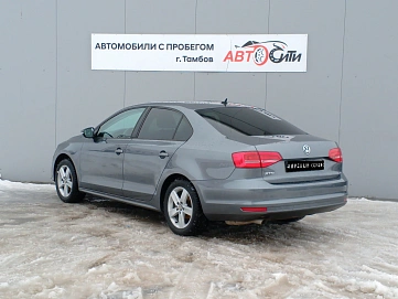 Volkswagen Jetta, 2015г, передний привод, механика