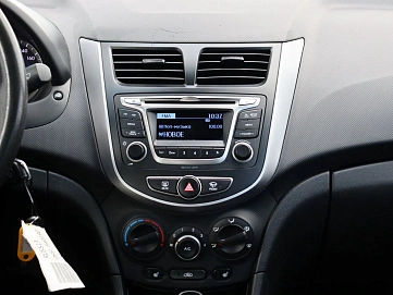 Hyundai Solaris, 2016г, передний привод, автомат