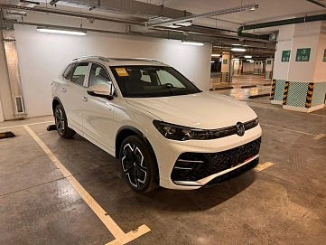 Volkswagen Tiguan, 2024г, полный привод, робот