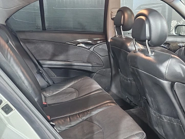 Mercedes-Benz E-Класс, 2004г, задний привод, автомат