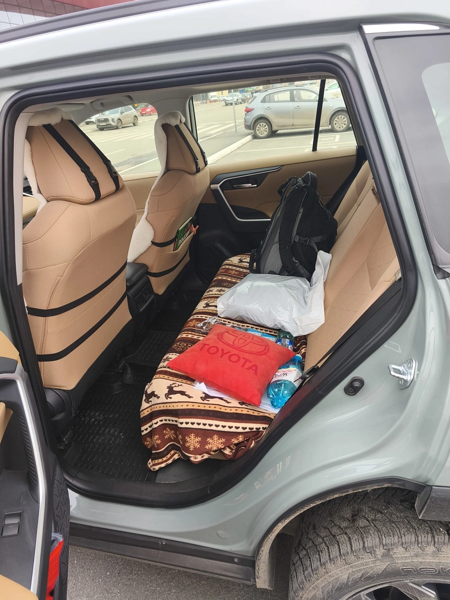 Toyota RAV4, 2021г., полный привод, автомат