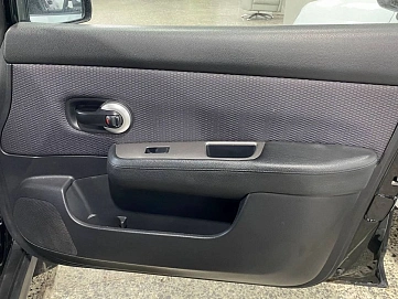 Nissan Tiida, 2008г., передний привод, механика