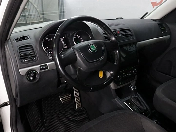 Skoda Yeti, 2013г, передний привод, робот