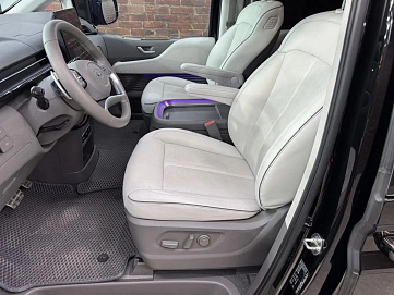 Hyundai Staria, 2022г, передний привод, автомат