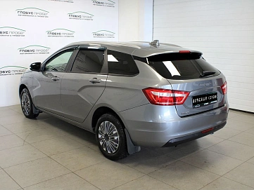 Lada (ВАЗ) Vesta, 2018г, передний привод, механика