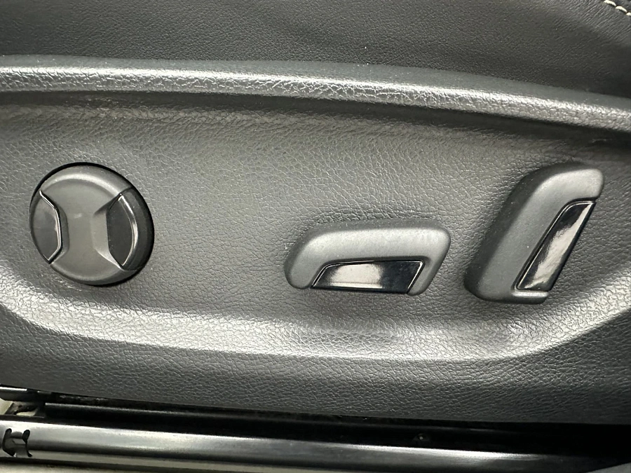 Skoda Octavia, 2022г., передний привод, робот