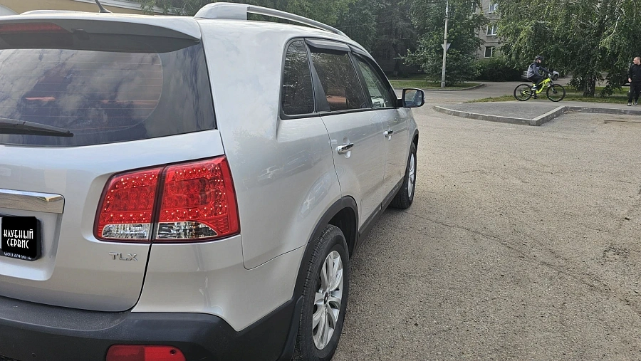 Kia Sorento, 2010г., полный привод, автомат
