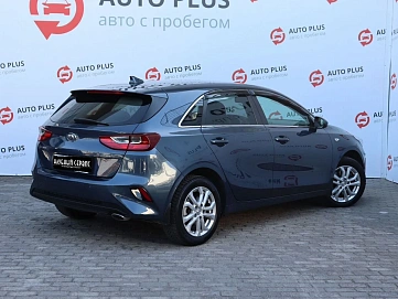 Kia Ceed, 2020г, передний привод, автомат