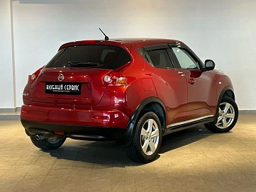 Nissan Juke, 2013г, передний привод, автомат