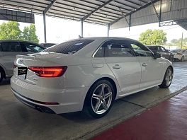 Audi A4, 2019г, передний привод, робот