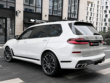 BMW X7, 2025г., полный привод, автомат