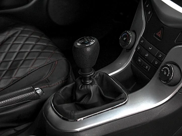 Chevrolet Cruze, 2013г., передний привод, механика