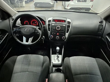 Kia Ceed, 2011г, передний привод, автомат