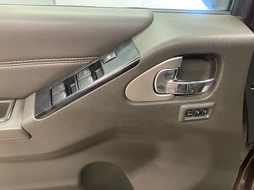 Nissan Pathfinder, 2010г, полный привод, автомат