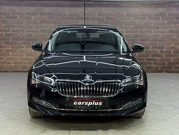 Skoda Superb, 2025г, передний привод, робот