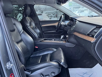 Volvo XC90, 2017г, полный привод, автомат