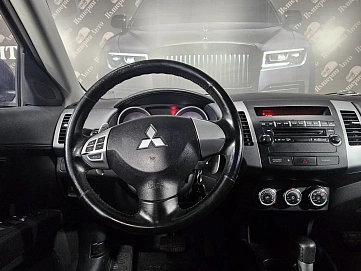 Mitsubishi Outlander, 2010г, передний привод, вариатор