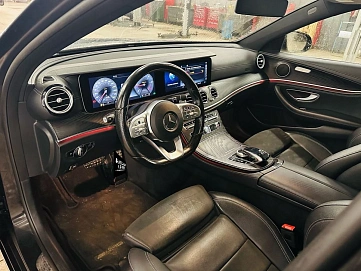 Mercedes-Benz E-Класс, 2020г, полный привод, автомат