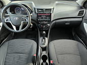 Hyundai Solaris, 2015г., передний привод, автомат