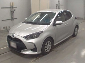 Toyota Yaris, 2021г., передний привод, вариатор