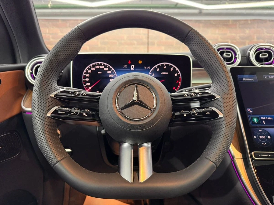 Mercedes-Benz GLC, 2024г., полный привод, автомат