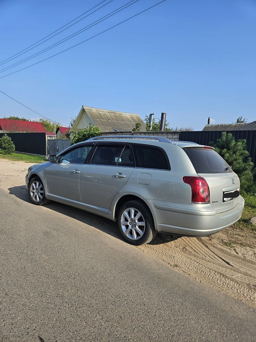 Toyota Avensis, 2006г., передний привод, механика