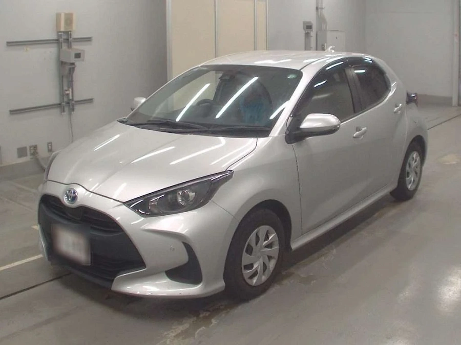 Toyota Yaris, 2021г., передний привод, вариатор