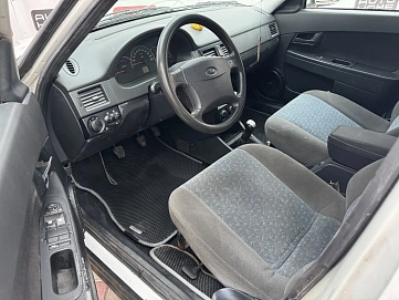 Lada (ВАЗ) Priora, 2011г, передний привод, механика