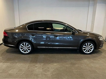 Volkswagen Passat, 2012г, передний привод, автомат