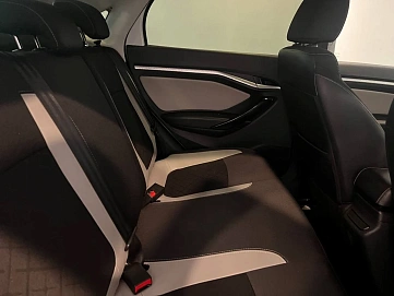 Lada (ВАЗ) Vesta, 2019г, передний привод, механика