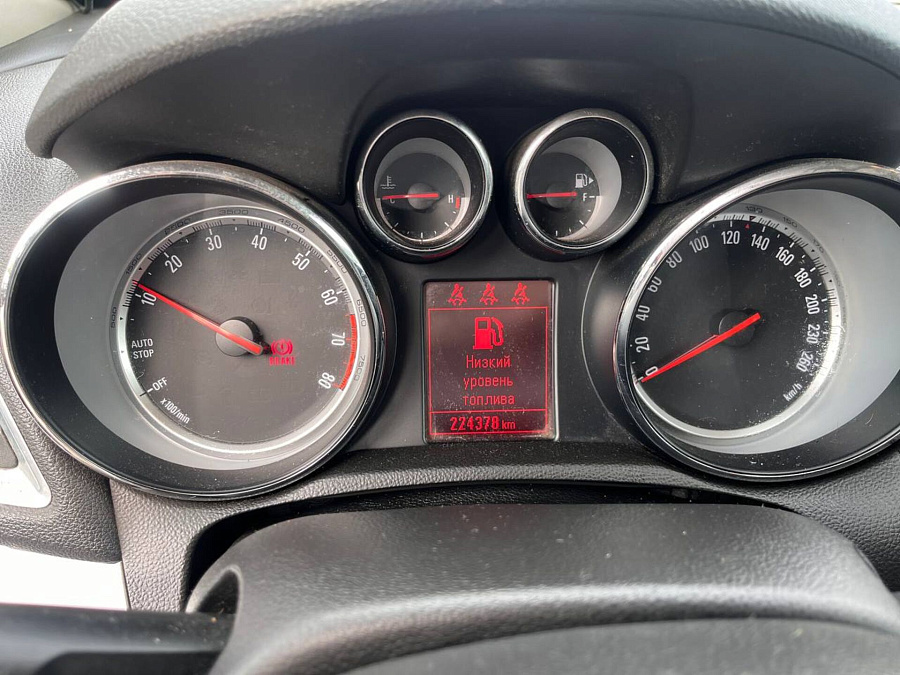 Opel Mokka, 2013г., передний привод, механика