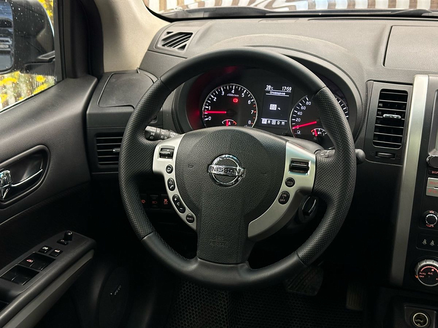 Nissan X-Trail, 2012г., полный привод, вариатор