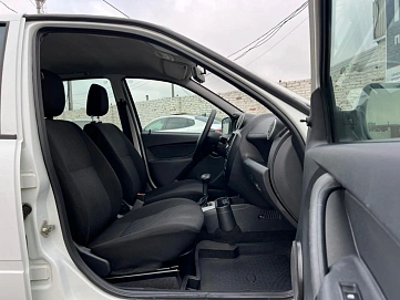 Lada (ВАЗ) Granta, 2015г, передний привод, автомат