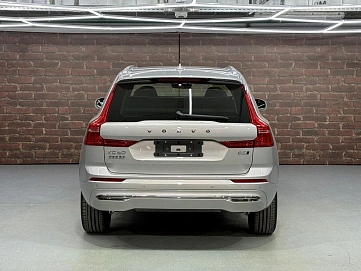 Volvo XC60, 2024г, полный привод, автомат